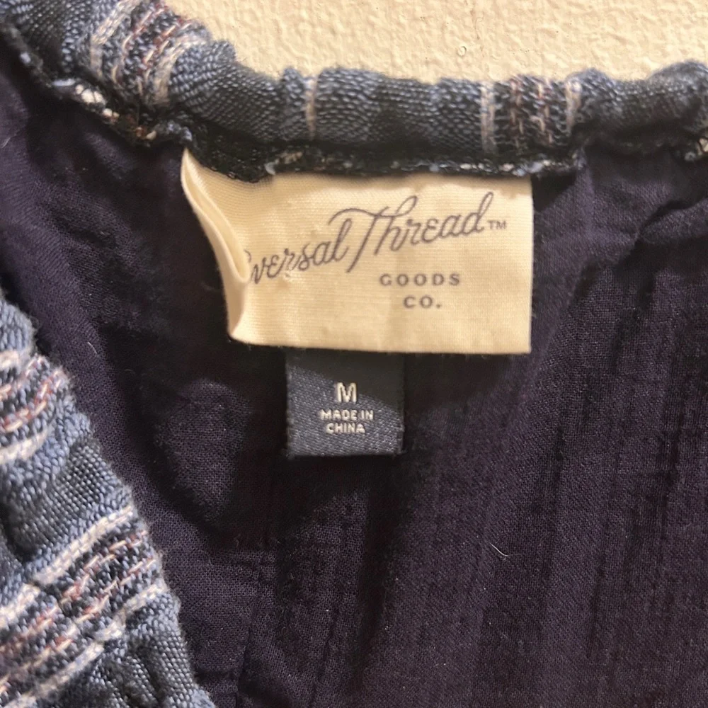 3/$10 🏷️ *LAST CHANCE!* Universal Thread Navy and White Striped Dress - Picture 3 of 5